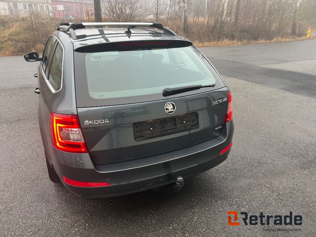 2016 Personbil SKODA OCTAVIA 1.8 TSI 180 hk 4x4 Style 6DSG EU-Godkjent - Automóvel: foto 5 2016 Personbil SKODA OCTAVIA 1.8 TSI 180 hk 4x4 Style 6DSG EU-Godkjent - Automóvel: foto 5