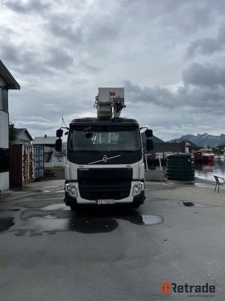 Bronto S35MDT skylift - Caminhão com plataforma aérea: foto 2 Bronto S35MDT skylift - Caminhão com plataforma aérea: foto 2