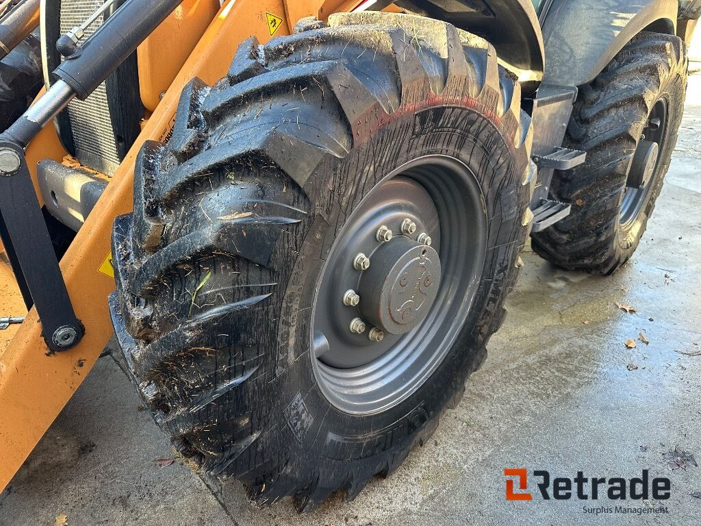 Case 695st Rendegraver - Retroescavadeira: foto 5 Case 695st Rendegraver - Retroescavadeira: foto 5