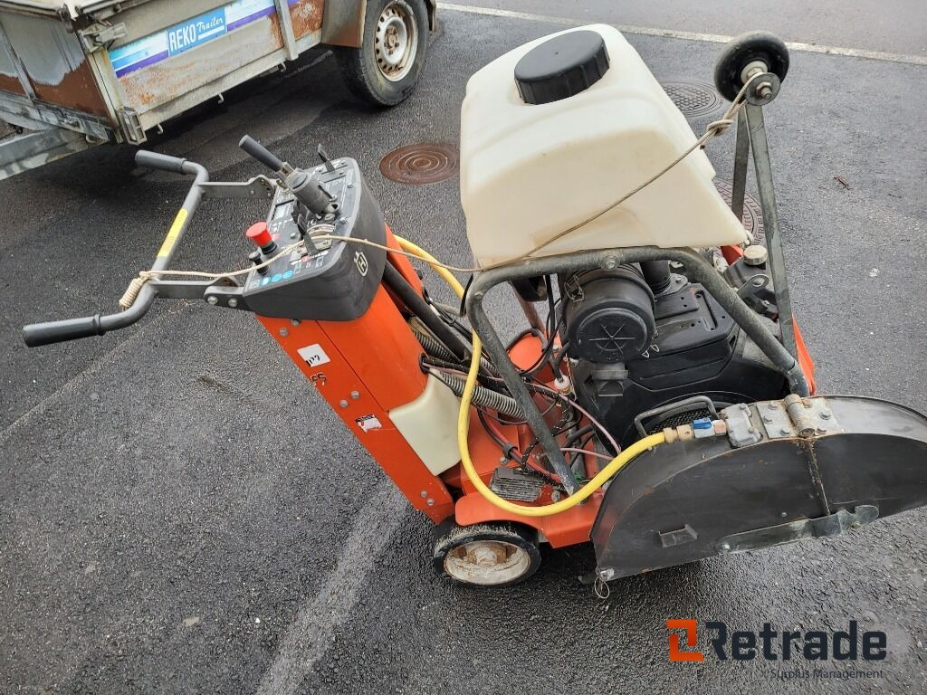 Golvsåg betongsåg Husqvarna FS 524 - Equipamento de betão: foto 4 Golvsåg betongsåg Husqvarna FS 524 - Equipamento de betão: foto 4