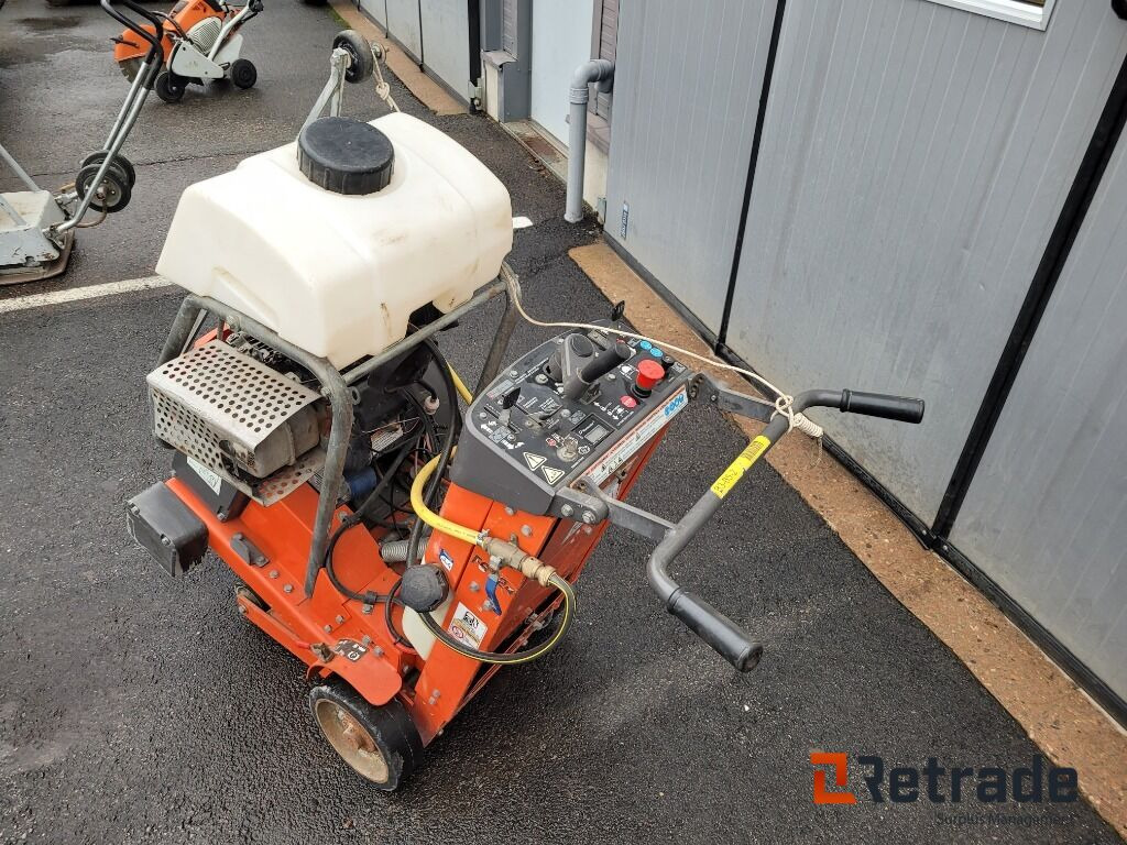 Golvsåg betongsåg Husqvarna FS 524 - Equipamento de betão: foto 5 Golvsåg betongsåg Husqvarna FS 524 - Equipamento de betão: foto 5