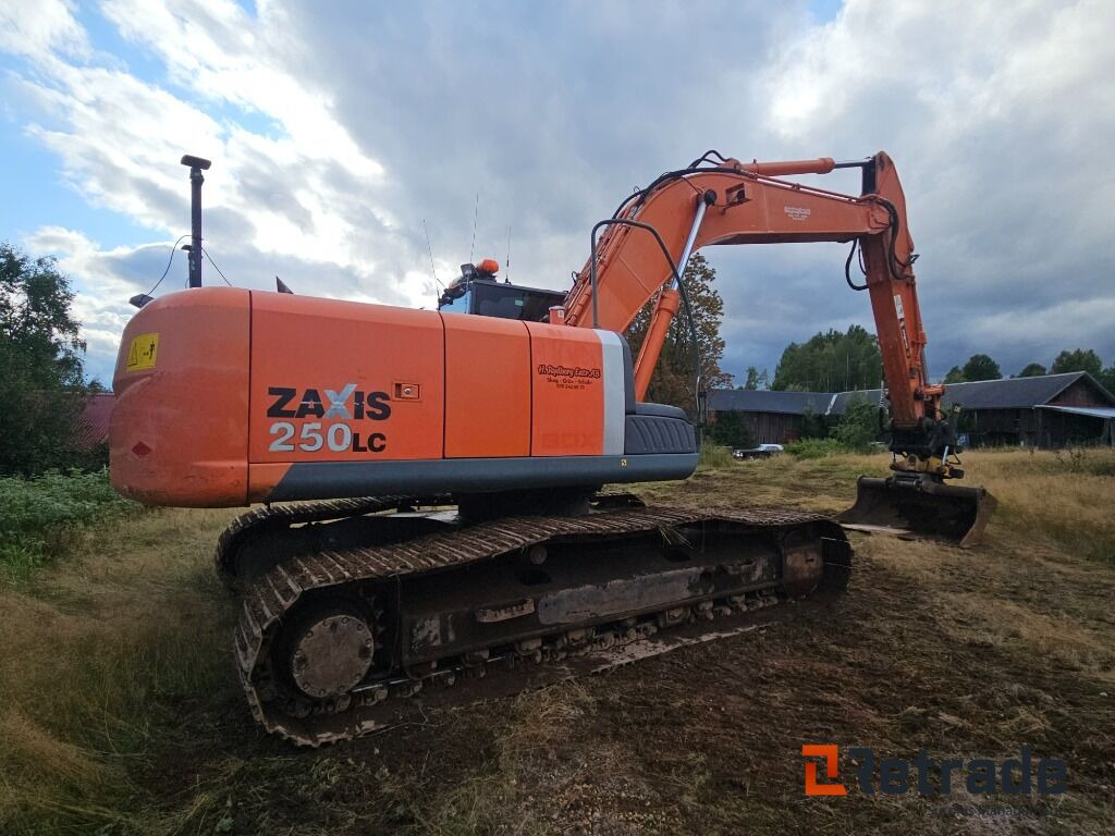 Grävmaskin Hitachi ZX250LC-3 Tiltrotator - Escavadora de rastos: foto 4 Grävmaskin Hitachi ZX250LC-3 Tiltrotator - Escavadora de rastos: foto 4