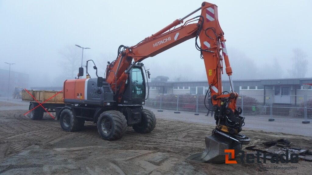 Hjulgrävare Hitachi ZX 140W-3 - Escavadeira de rodas: foto 2 Hjulgrävare Hitachi ZX 140W-3 - Escavadeira de rodas: foto 2