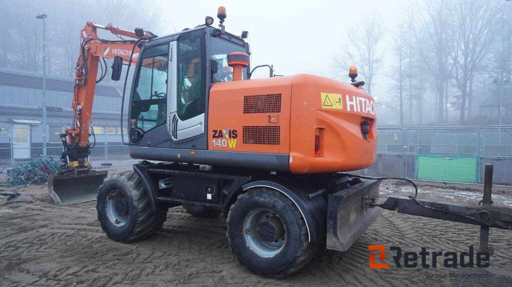 Hjulgrävare Hitachi ZX 140W-3 - Escavadeira de rodas: foto 4 Hjulgrävare Hitachi ZX 140W-3 - Escavadeira de rodas: foto 4