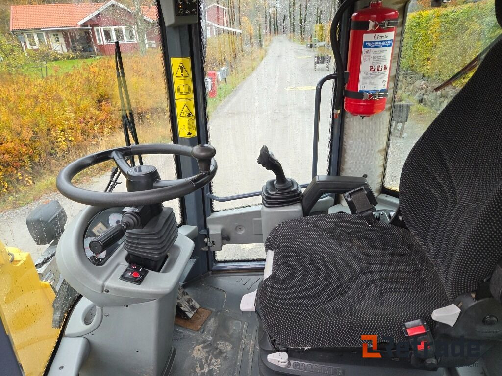 Hjullastare Yanmar V100 Med Vikplog och Sandskopa Panolinolja - Carregadeira de rodas: foto 5 Hjullastare Yanmar V100 Med Vikplog och Sandskopa Panolinolja - Carregadeira de rodas: foto 5