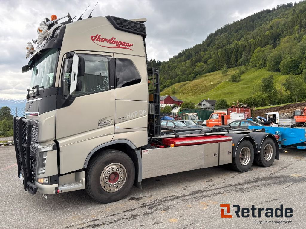 Lastebil VOLVO FH 16 750 - Caminhão polibenne: foto 2 Lastebil VOLVO FH 16 750 - Caminhão polibenne: foto 2
