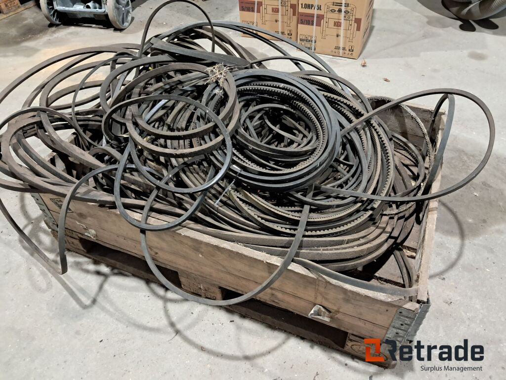 Lot med mange forskellige ubrugte kilremne - Equipamento de construção: foto 2 Lot med mange forskellige ubrugte kilremne - Equipamento de construção: foto 2