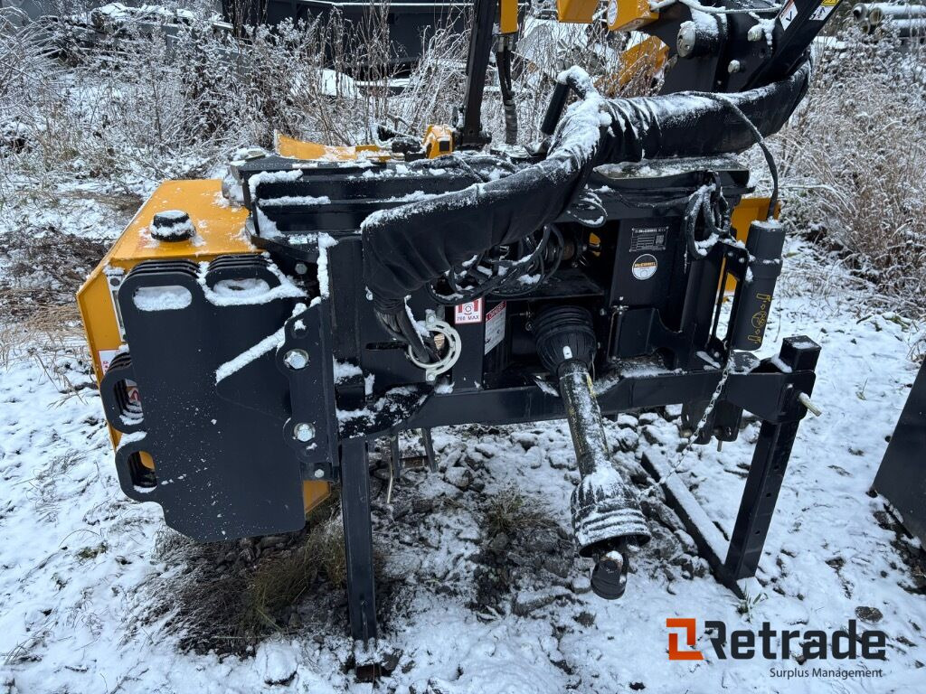 Buskröjare Mcconnel PA 6070 - Máquina agrícola: foto 4 Buskröjare Mcconnel PA 6070 - Máquina agrícola: foto 4