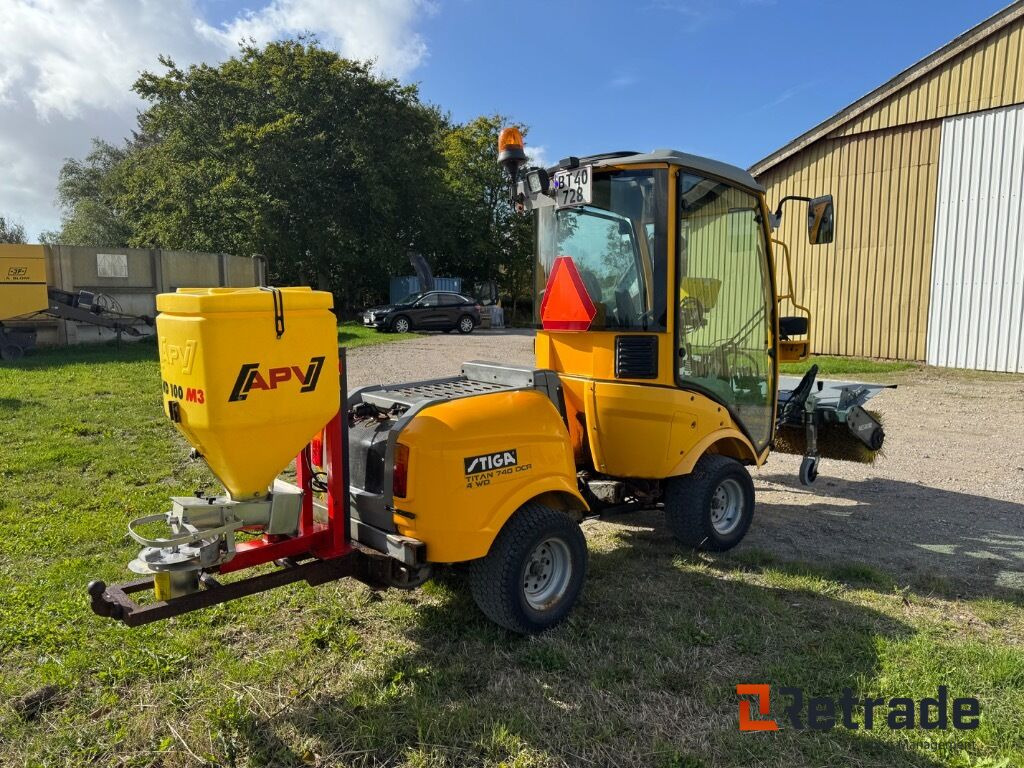 STIGA TITAN 740DCR - Máquina agrícola: foto 3 STIGA TITAN 740DCR - Máquina agrícola: foto 3