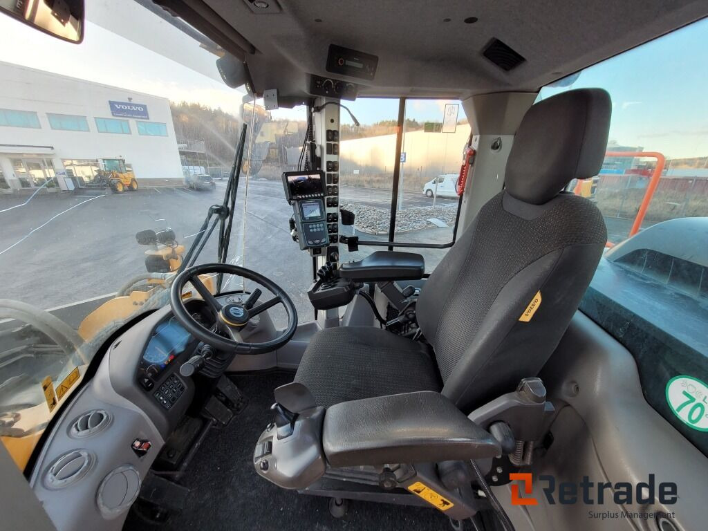 Hjullastare Volvo L 180H med skopa - Máquina de construção: foto 5 Hjullastare Volvo L 180H med skopa - Máquina de construção: foto 5