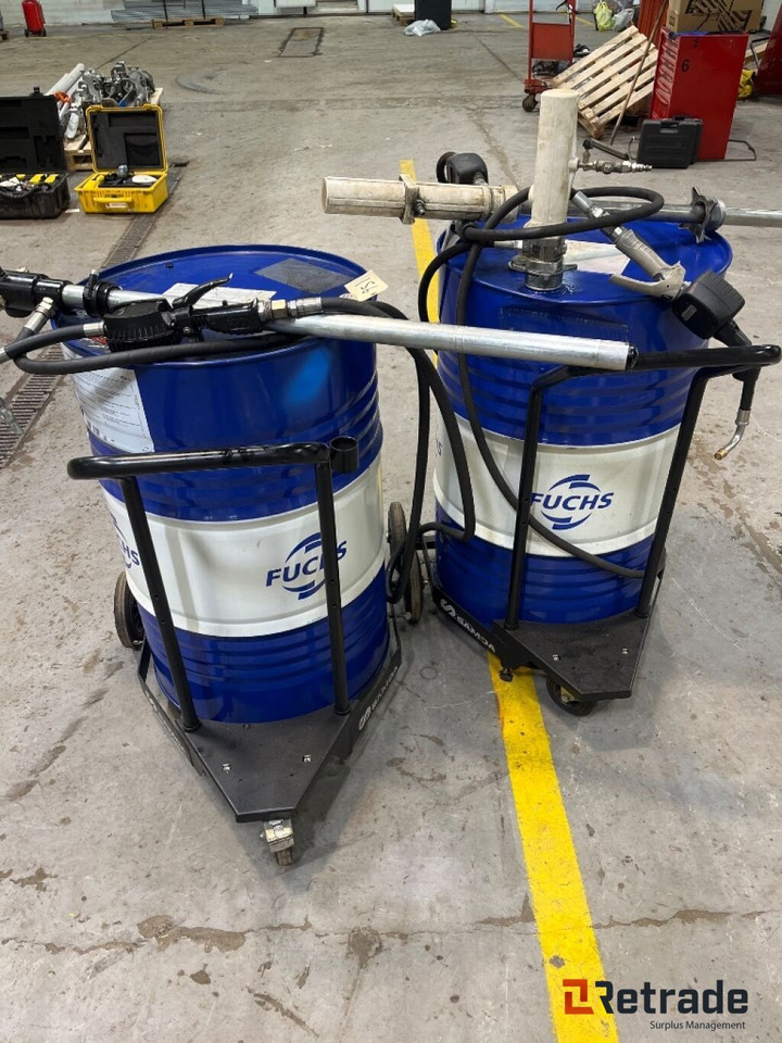 Mobilt Samoa Oljeanlegg - Óleo lubrificante/ Produto para o cuidado automovel: foto 1 Mobilt Samoa Oljeanlegg - Óleo lubrificante/ Produto para o cuidado automovel: foto 1