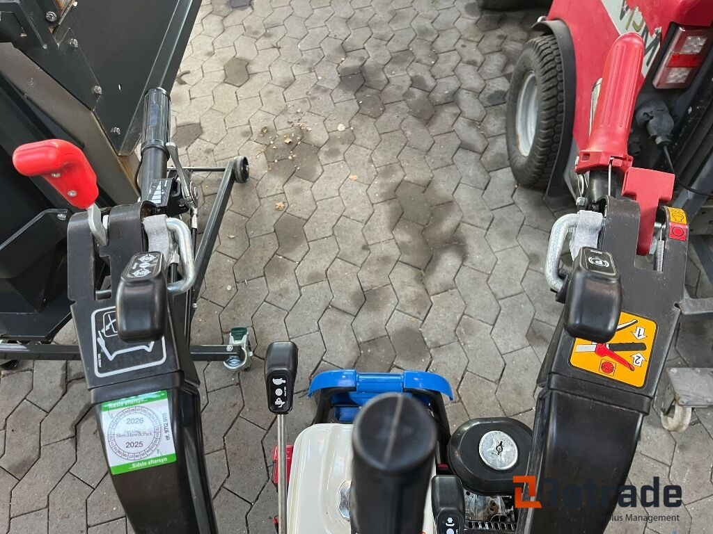 Redskabsbærer BCS 738 Power Safe Motoriseret frontkost - Equipamentos para jardinagem: foto 3 Redskabsbærer BCS 738 Power Safe Motoriseret frontkost - Equipamentos para jardinagem: foto 3