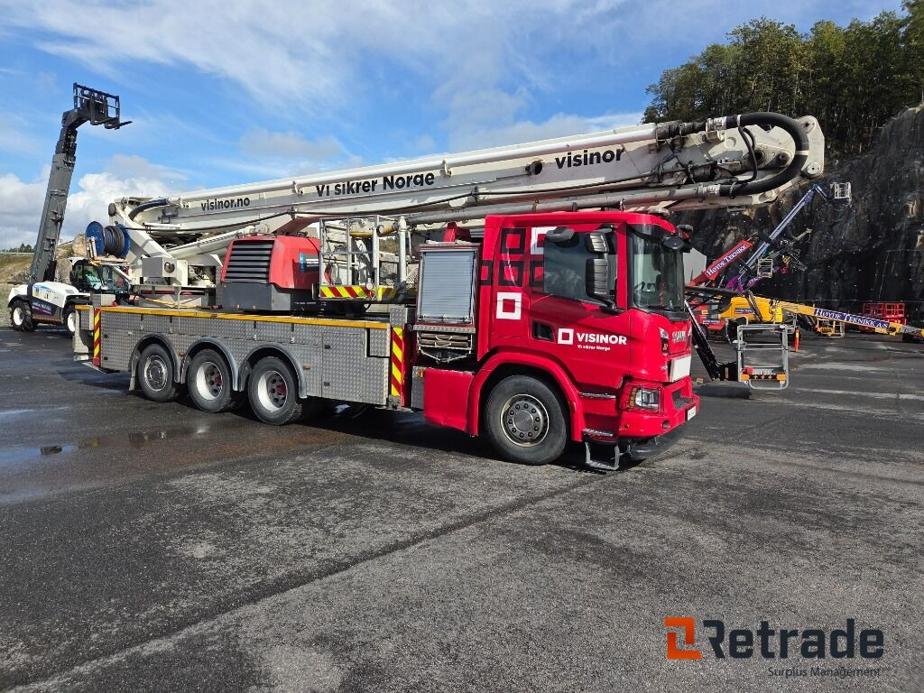 SCANIA XT P500 2019 MOD MED F-37 BRONTO SKYLIFT 1997 MOD - Guindaste móvel: foto 1 SCANIA XT P500 2019 MOD MED F-37 BRONTO SKYLIFT 1997 MOD - Guindaste móvel: foto 1