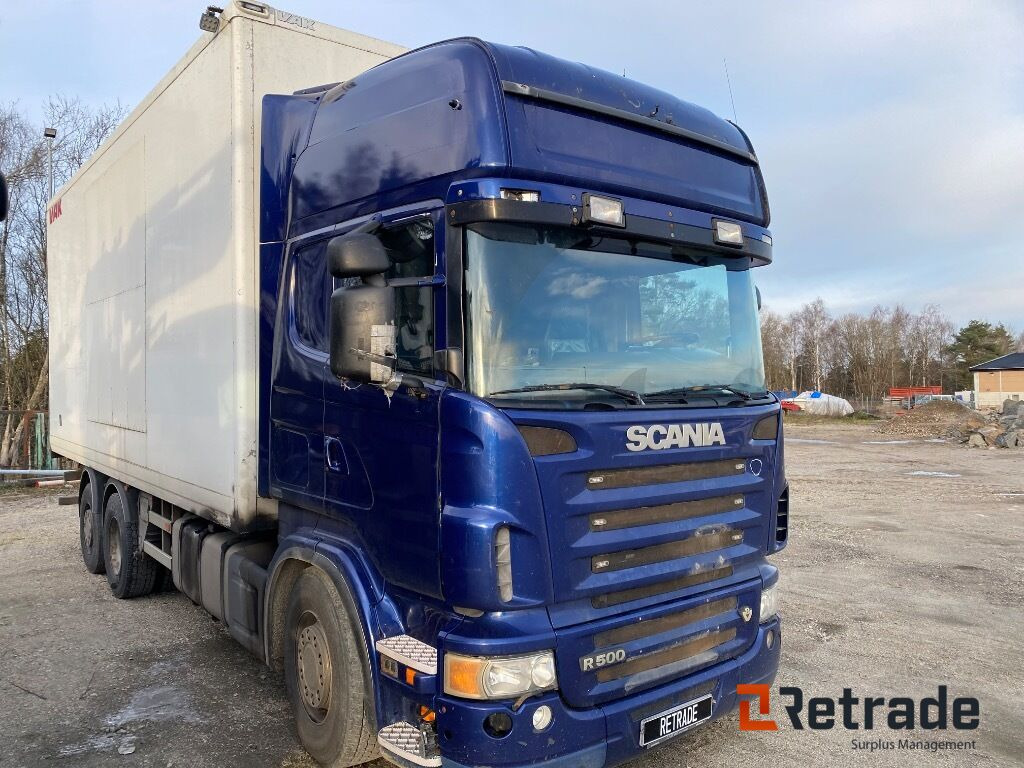 Skåpbil Scania R500LB6X2*4MNB Renoveringsobjekt - Caminhão furgão: foto 3 Skåpbil Scania R500LB6X2*4MNB Renoveringsobjekt - Caminhão furgão: foto 3