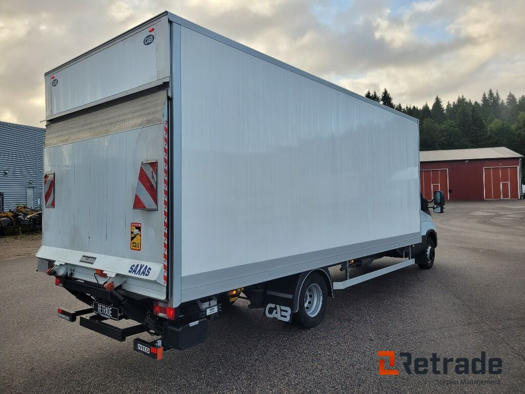 Skåpbil med bak-gavellyft Iveco Daily 72-180 Låga mil , nyskick - Carrinha de contentor: foto 4 Skåpbil med bak-gavellyft Iveco Daily 72-180 Låga mil , nyskick - Carrinha de contentor: foto 4