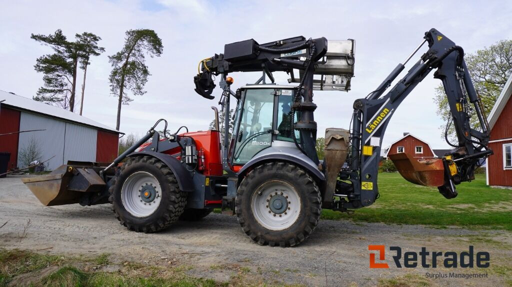 Traktorgrävare Lännen 8800 K Loggoslift - Retroescavadeira: foto 1 Traktorgrävare Lännen 8800 K Loggoslift - Retroescavadeira: foto 1