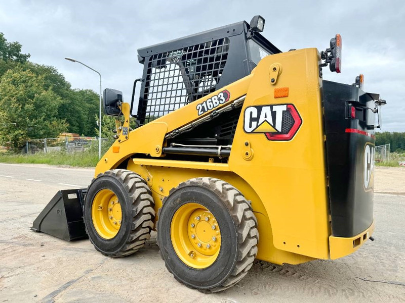 Cat 216B3 - New / Unused / Extra Hydraulic - Mini carregadeira: foto 3 Cat 216B3 - New / Unused / Extra Hydraulic - Mini carregadeira: foto 3