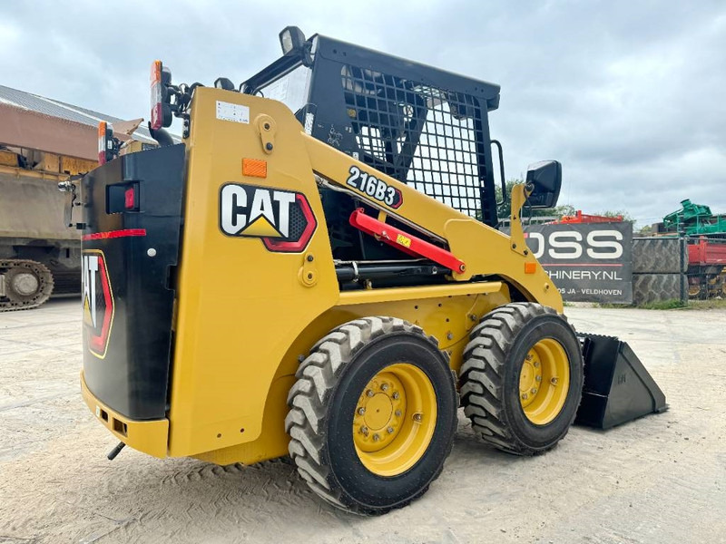 Cat 216B3 - New / Unused / Extra Hydraulic - Mini carregadeira: foto 5 Cat 216B3 - New / Unused / Extra Hydraulic - Mini carregadeira: foto 5