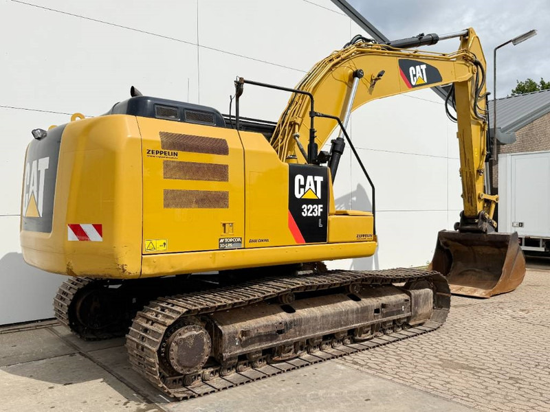 Cat 323FL - German Machine / Rear + Side Camera - Escavadora de rastos: foto 5 Cat 323FL - German Machine / Rear + Side Camera - Escavadora de rastos: foto 5