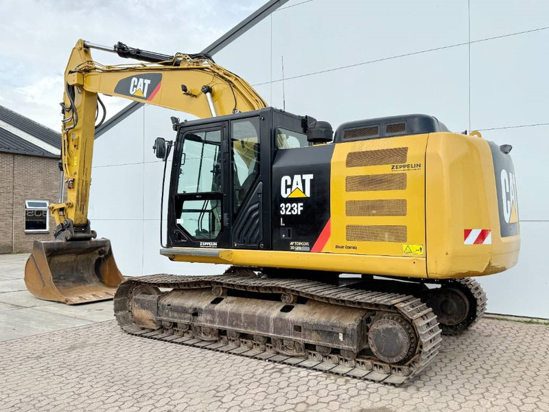 Cat 323FL - German Machine / Rear + Side Camera - Escavadora de rastos: foto 3 Cat 323FL - German Machine / Rear + Side Camera - Escavadora de rastos: foto 3