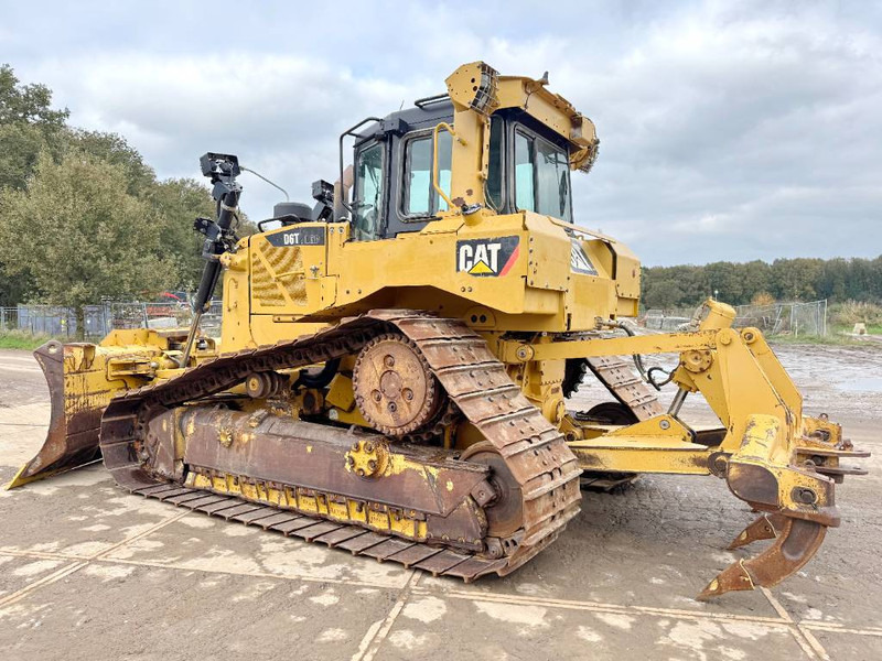 Cat D6T - Ripper / 6-way blade - Buldôzer: foto 2 Cat D6T - Ripper / 6-way blade - Buldôzer: foto 2