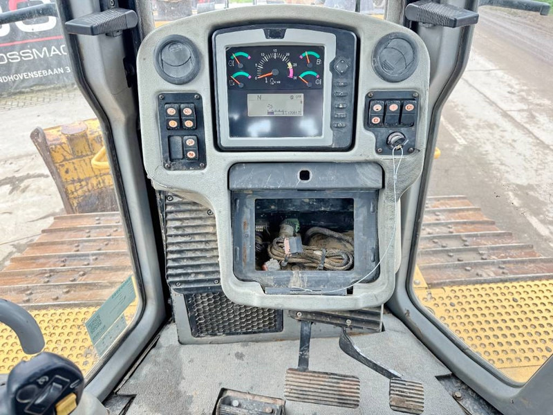 Buldôzer Cat D6T - Ripper / EPA Certified: foto 7