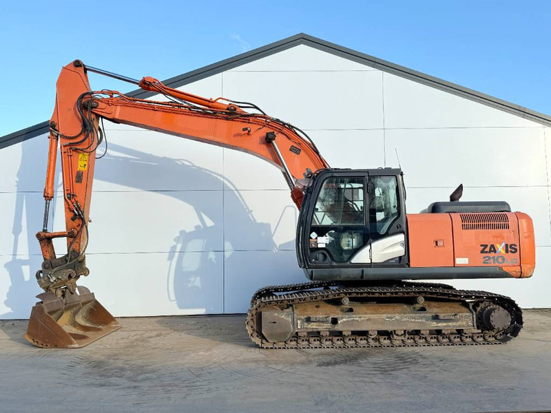 Hitachi ZX210LC-5B - Tilting Bucket / Quick Coupler - Escavadora de rastos: foto 1 Hitachi ZX210LC-5B - Tilting Bucket / Quick Coupler - Escavadora de rastos: foto 1