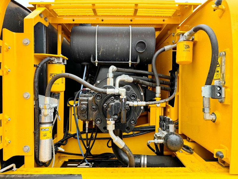 Escavadora de rastos nuevo JCB 215LC - New / Unused / Hammer Lines: foto 18