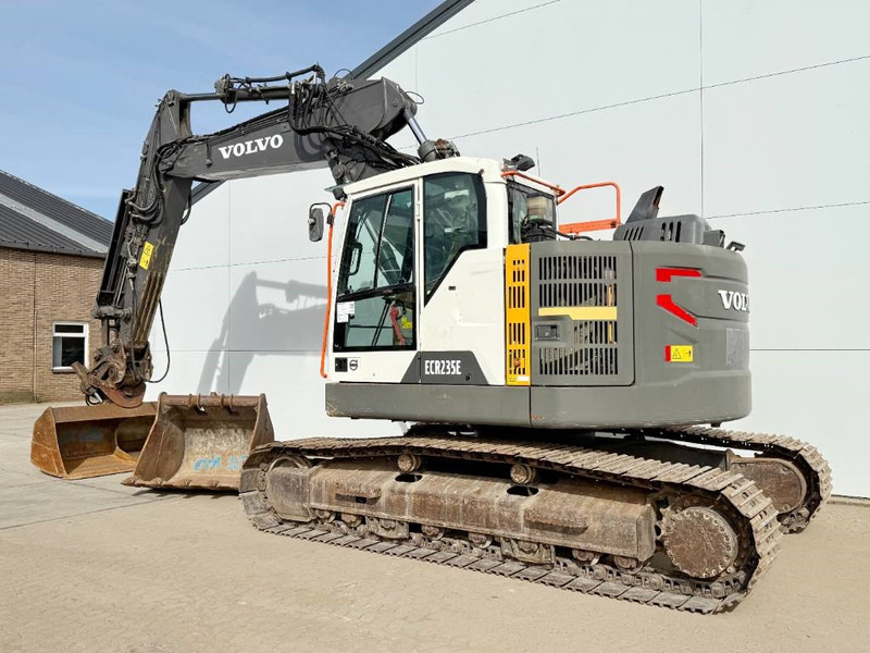 Volvo ECR235EL - Triple Boom / 2 Buckets Included - Escavadora de rastos: foto 3 Volvo ECR235EL - Triple Boom / 2 Buckets Included - Escavadora de rastos: foto 3