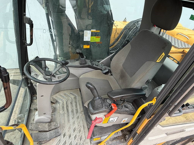 Escavadeira de rodas Volvo EW180C - Dutch Machine / Triple Boom: foto 8 Escavadeira de rodas Volvo EW180C - Dutch Machine / Triple Boom: foto 8