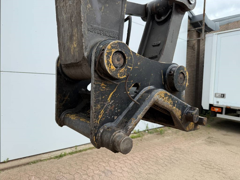 Escavadeira de rodas Volvo EW180C - Dutch Machine / Triple Boom: foto 15 Escavadeira de rodas Volvo EW180C - Dutch Machine / Triple Boom: foto 15