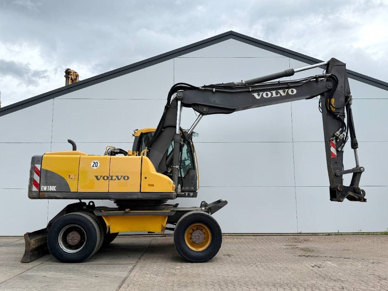 Escavadeira de rodas Volvo EW180C - Dutch Machine / Triple Boom: foto 6 Escavadeira de rodas Volvo EW180C - Dutch Machine / Triple Boom: foto 6