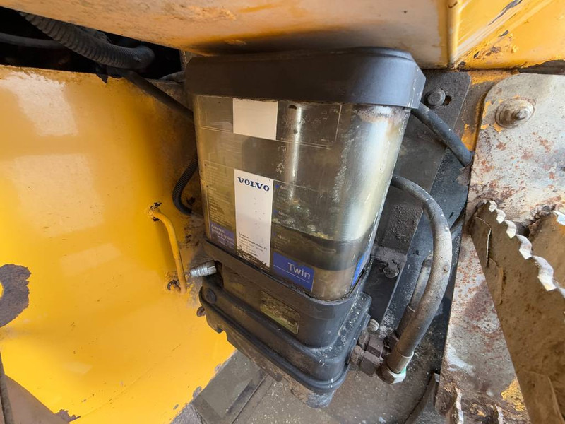 Carregadeira de rodas Volvo L120G - 3rd Function / Quick Coupler / Auto Lube: foto 19