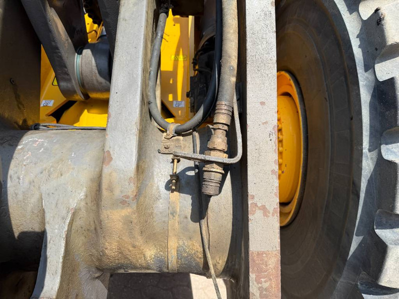 Carregadeira de rodas Volvo L220H - Bucket Included / 3rd Function: foto 18