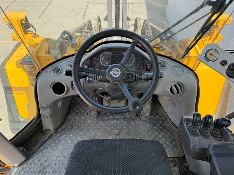 Carregadeira de rodas Volvo L220H - Bucket Included / 3rd Function: foto 9