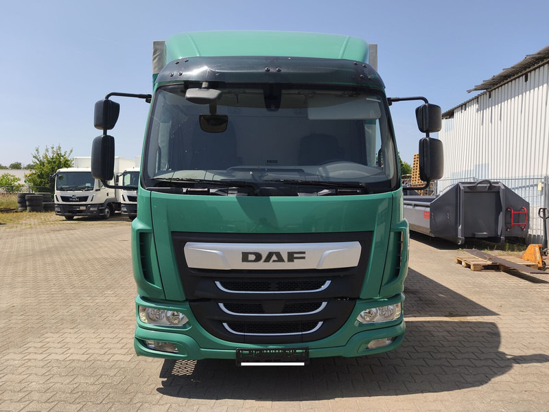 DAF LF 180 FA Plane u. Spriegel Euro 6 4x2 (3) - Caminhão com lona: foto 3 DAF LF 180 FA Plane u. Spriegel Euro 6 4x2 (3) - Caminhão com lona: foto 3