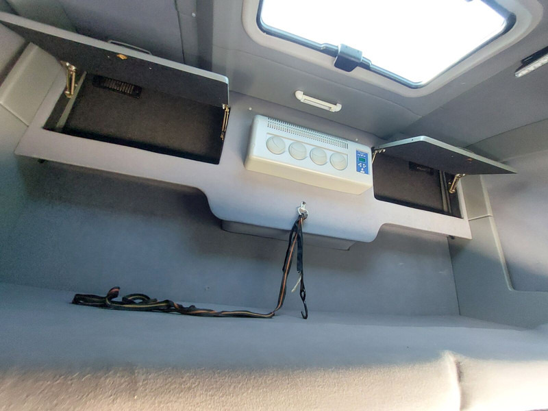 Locação de MAN TGL 8.220 Edscha Gardine Jumbo MAN TGL 8.220 Edscha Gardine Jumbo: foto 17