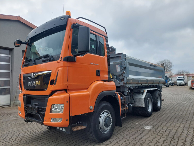 MAN TGS 26.500 Hydrodrive Schwarzmüller Wechselsystem SZM - Caminhão basculante: foto 3 MAN TGS 26.500 Hydrodrive Schwarzmüller Wechselsystem SZM - Caminhão basculante: foto 3