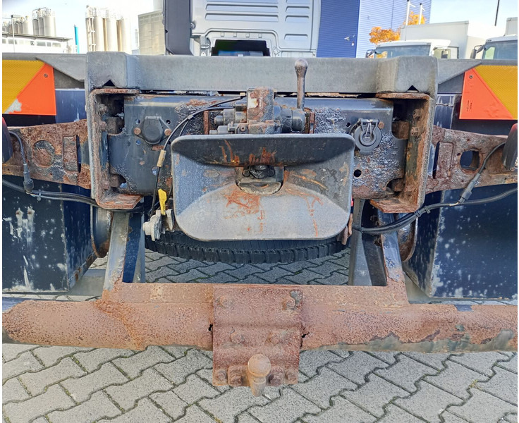 Caminhão chassi MAN TGX 18.440: foto 11