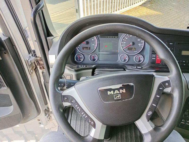 Caminhão chassi MAN TGX 18.440: foto 16