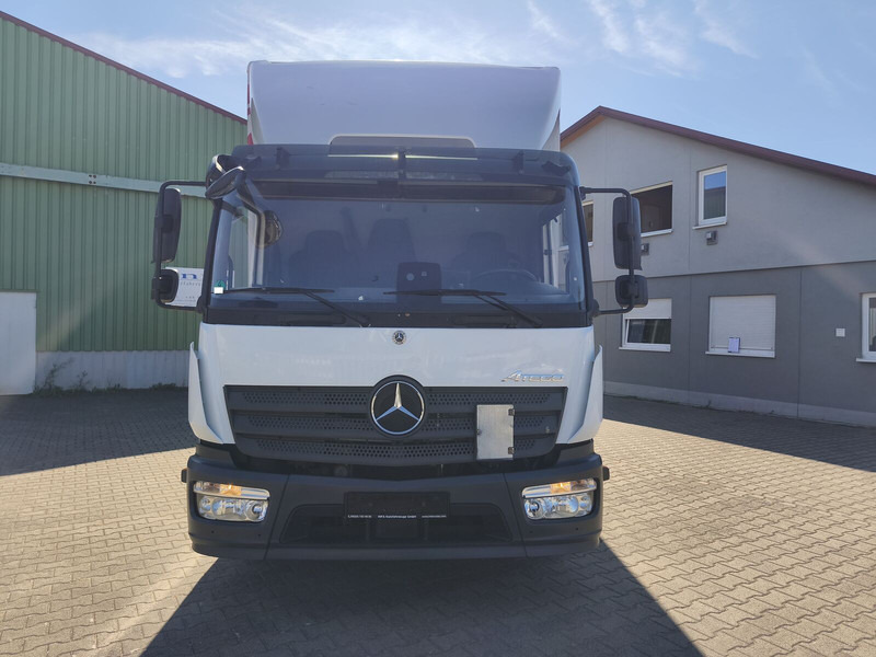 Mercedes-Benz Atego 1223 - Caminhão furgão: foto 3 Mercedes-Benz Atego 1223 - Caminhão furgão: foto 3