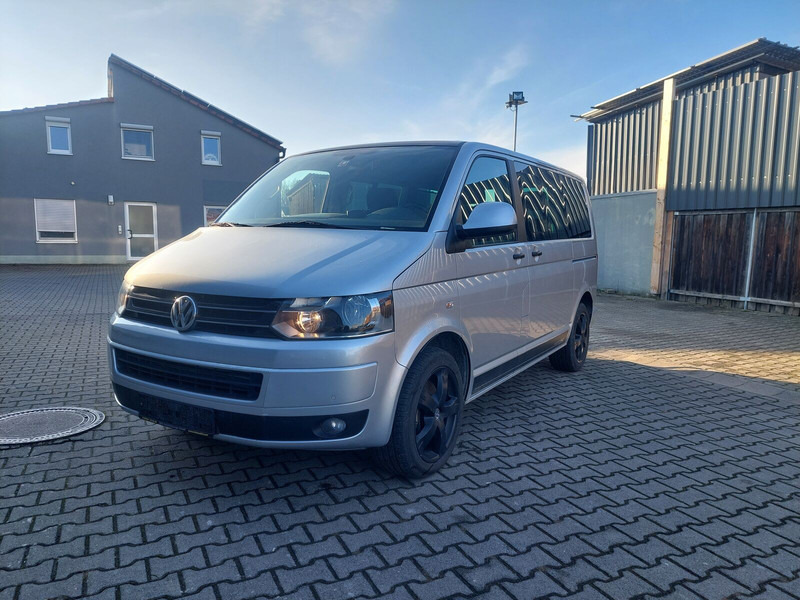 Volkswagen Transporter Multivan AHK Doppelklima Tisch Leder 7-Sitzer - Micro-ônibus, Furgão de passageiros: foto 1 Volkswagen Transporter Multivan AHK Doppelklima Tisch Leder 7-Sitzer - Micro-ônibus, Furgão de passageiros: foto 1