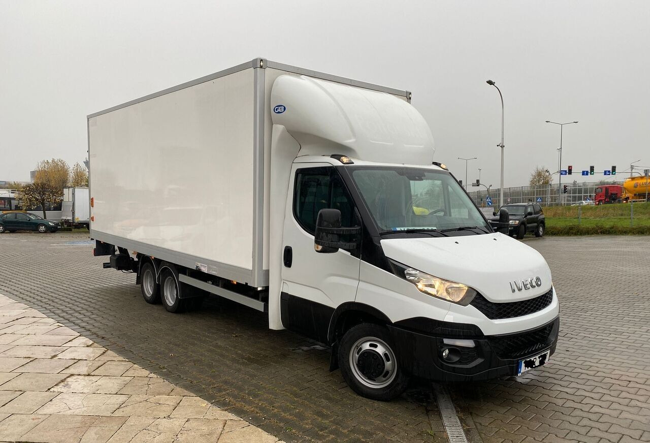 Iveco Daily 35C18 35C180 / Container / Veldhuizen Trailer / 3 Axes / KAT. B+ - Caminhão furgão: foto 3 Iveco Daily 35C18 35C180 / Container / Veldhuizen Trailer / 3 Axes / KAT. B+ - Caminhão furgão: foto 3