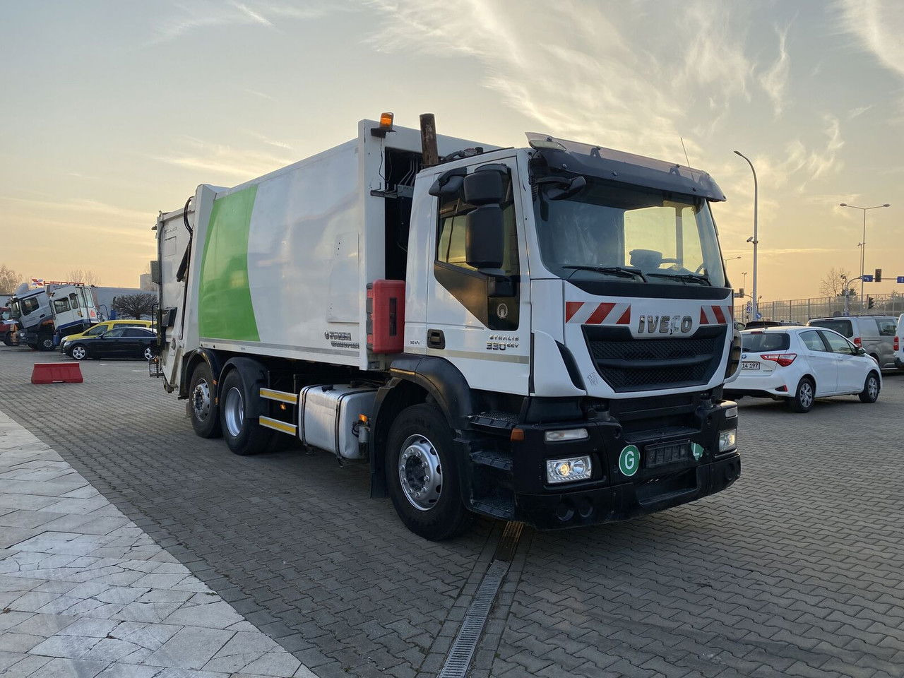 Iveco Stralis 330 EEV / Faun Vario Press 11 / Service NEW / TOP - Caminhão de lixo: foto 4 Iveco Stralis 330 EEV / Faun Vario Press 11 / Service NEW / TOP - Caminhão de lixo: foto 4