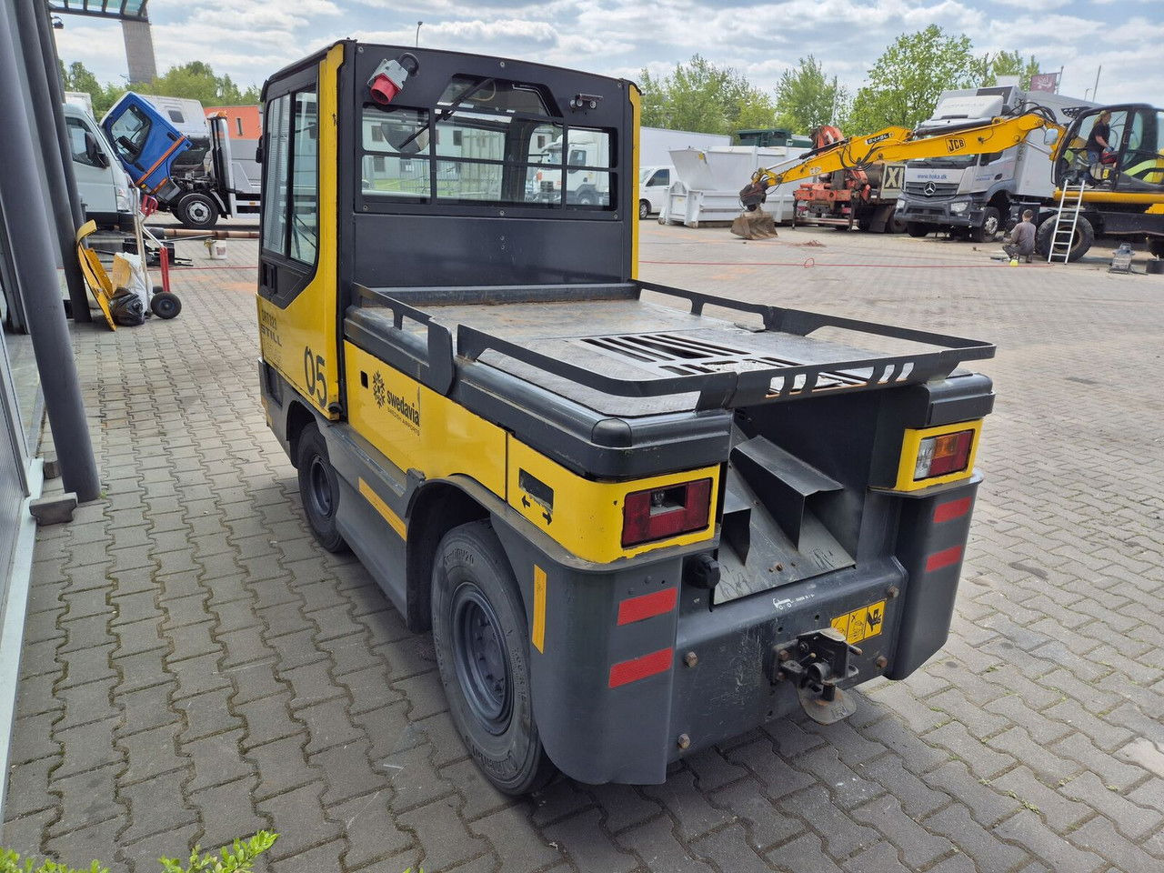 STILL R 07-25 , NO Battery , NEW Tires - Trator elétrics: foto 3 STILL R 07-25 , NO Battery , NEW Tires - Trator elétrics: foto 3