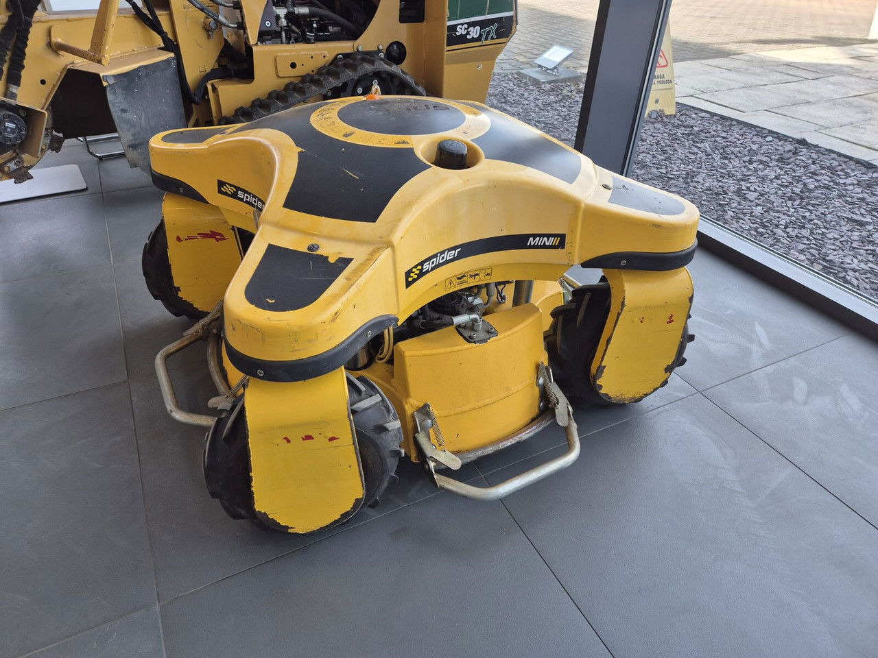 Spider MINI Mini Spider II - Cortador de grama: foto 1 Spider MINI Mini Spider II - Cortador de grama: foto 1