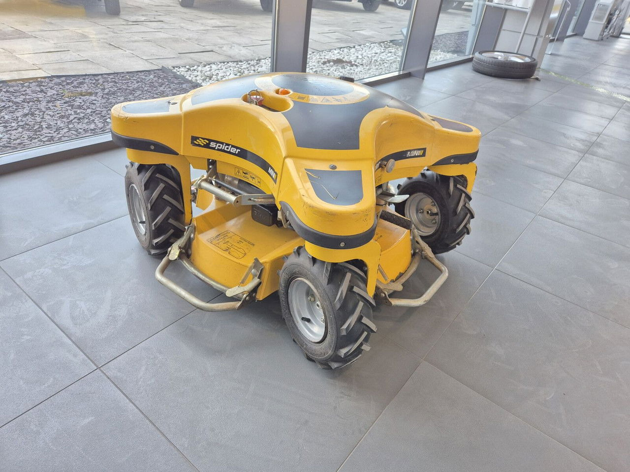 Spider MINI Mini Spider II - Cortador de grama: foto 2 Spider MINI Mini Spider II - Cortador de grama: foto 2