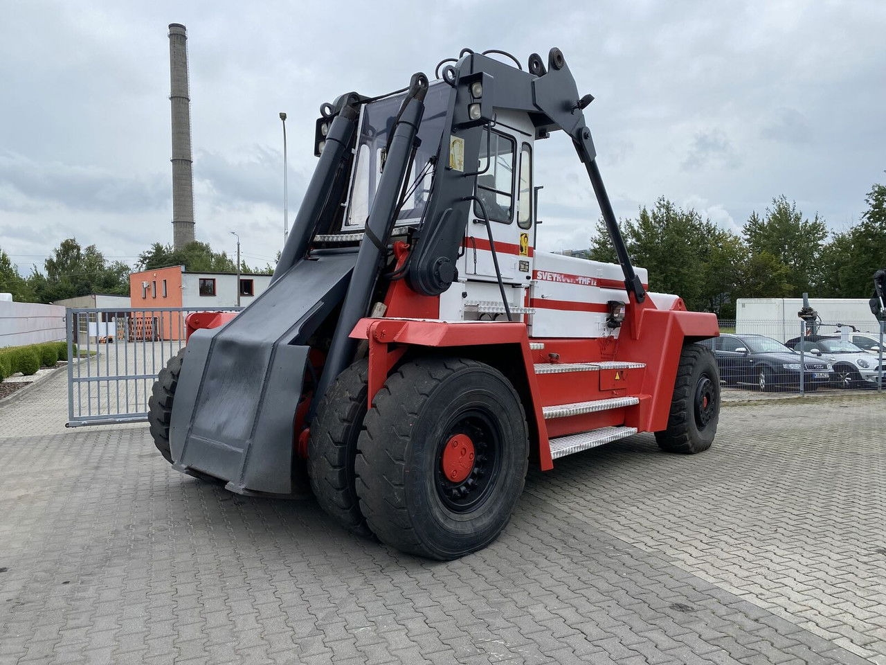 Svetruck TMF 12/9 HB / 1 Owner / Reach Stacker / Elme Sprea DER - Empilhadeira: foto 4 Svetruck TMF 12/9 HB / 1 Owner / Reach Stacker / Elme Sprea DER - Empilhadeira: foto 4