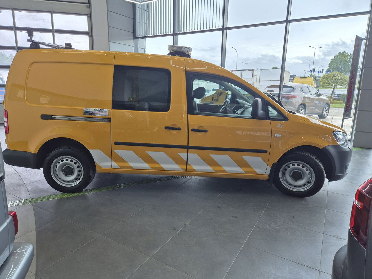 Furgão compacto Volkswagen Caddy 2.0 TDi Maxi / 4Motion 4X4 / 1 Owner / Serviced: foto 8