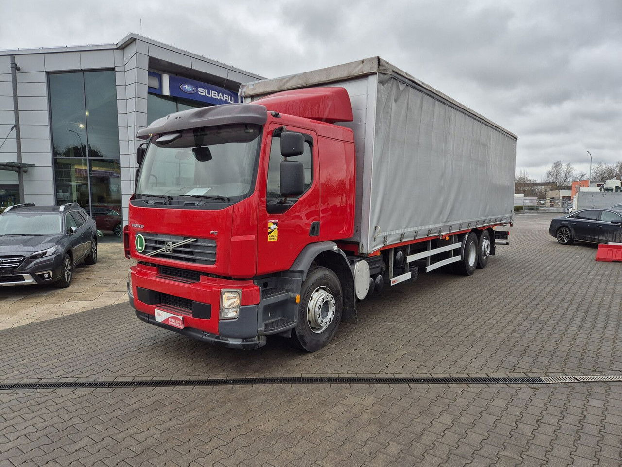 Volvo FE 320 62R / Serviced / 22 EP / Euro 4 - Caminhão com lona: foto 1 Volvo FE 320 62R / Serviced / 22 EP / Euro 4 - Caminhão com lona: foto 1